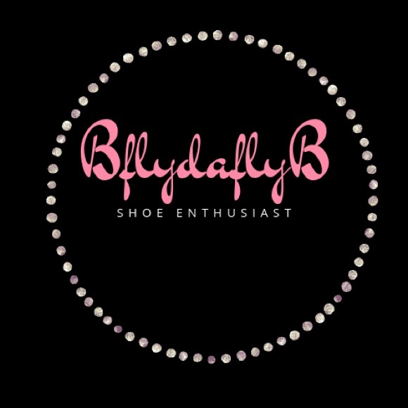 Welcome to BflydaflyB Boutique! 🆕 - Picture 1 of 1
